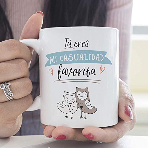 MUGFFINS Taza San Valentín (Te quiero) - Eres mi casualidad favorita búhos - Aniversario para Novios, Enamorados, Pareja.