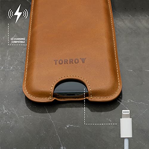 TORRO Funda Calcetín Compatible con iPhone MAX con Tamaño de Pantalla de 6.7 Pulgadas - Estuche de Cuero Genuino de Calidad, Perfil Delgado y Ligero (Marrón Claro)