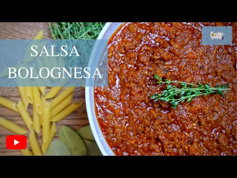 Saborea la deliciosa salsa italiana con carne picada y sofrito