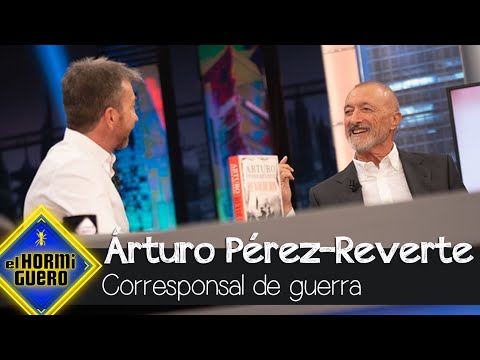 Arturo Pérez-Reverte: la experiencia de un corresponsal de guerra