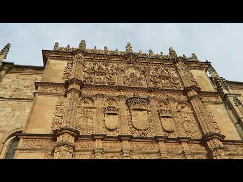 La impresionante portada de la Universidad de Salamanca: una joya arquitectónica